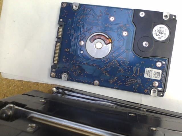 HTS541010A9E680 - 01-Nov-2014 - CRK3VUZK - photo-2